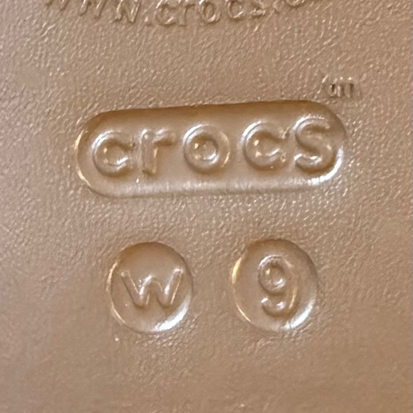 Crocs Kadee II Embellished Flip Flop Women’s Size 9 Bronze - Picture 8 of 8